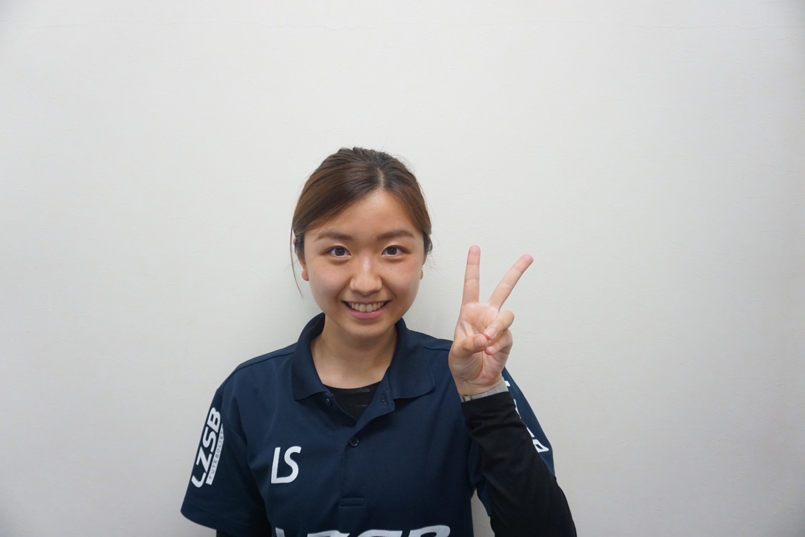 小森　彩葉